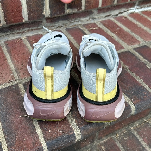 Women’s Nike invincible 3 size 9.5 - Picture 4 of 11